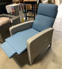 New Outdoor Reclining Patio Chairs Recliner Chair with Adjustable Back up to 150°Lay Flat