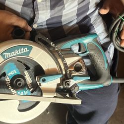 Makita  Saw
