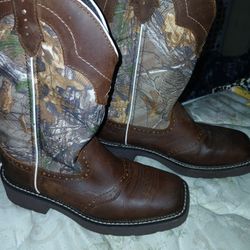 Justin Womens Camo Boots 8.5B