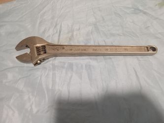 WF 15" Adjustable Wrench
