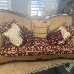 Vintage Floral Armrest Sofa - Best offer!