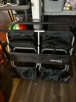 Dog stroller