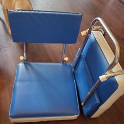 2 Stadium Chairs