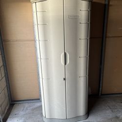 Rubbermaid Shed 