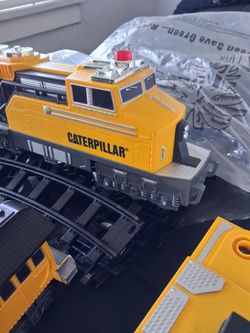 Caterpillar. Train set