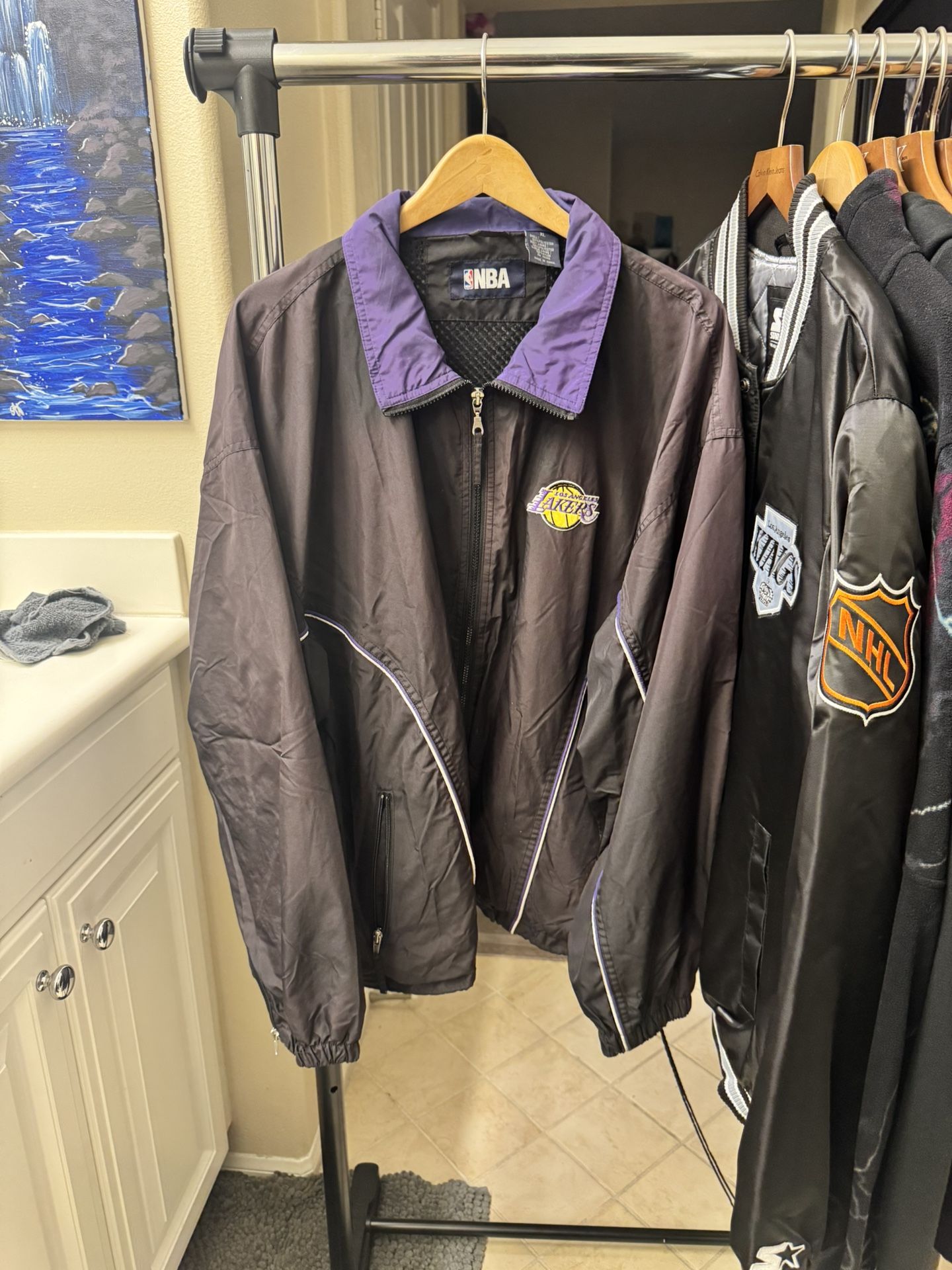 Men’s Lakers Coach Jacket Vintage Size Xl