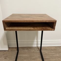 End Tables (set of 2)