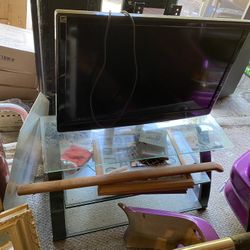 40 in. Flat Screen Tv With Stand
