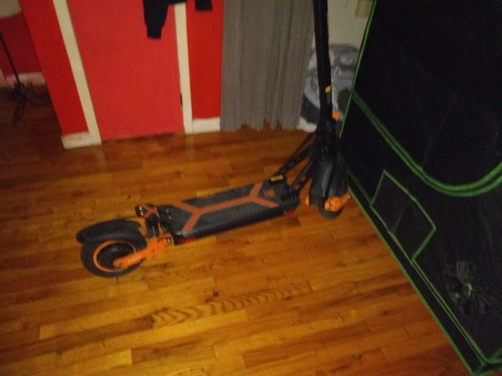 Kukirin G2 Max Less Than 50 Miles On It Scooter