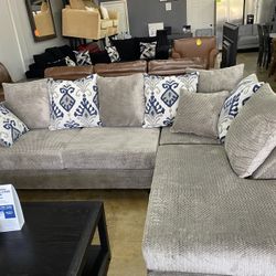New Sectional Sofa 2 Pieces 