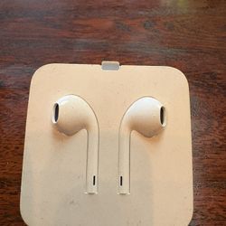 Apple Ear Bud’s NEW 