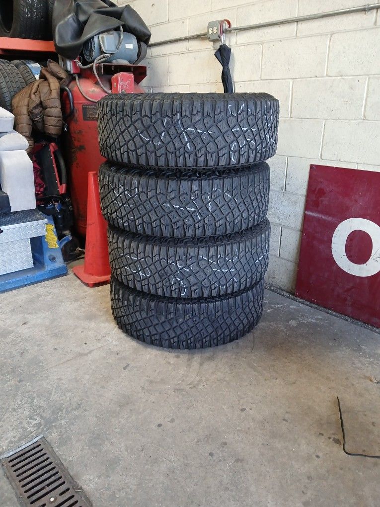 LT 315/70/R17 