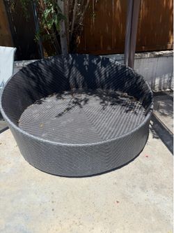 Outdoor rattan daybed