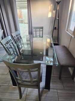 Glass Dinner Table
