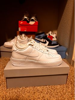 Size 9 men’s Air force 1s