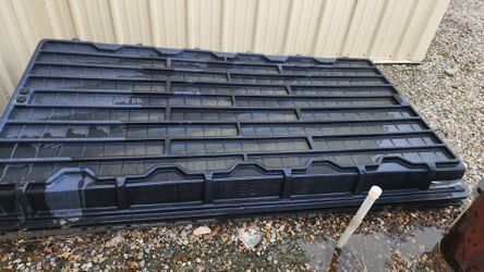 Excellent Condition 4x8 Growing Tables Got Five Of Them