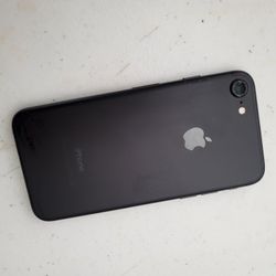 Apple iPhone 7 128 GB UNLOCKED. COLOR BLACK. WORK VERY WELL.PERFECT CONDITION. 