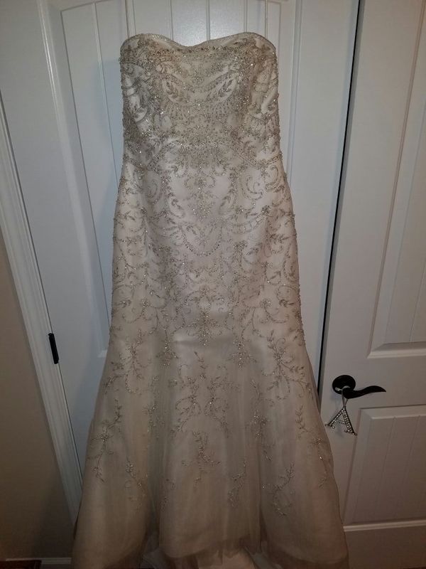 Casablanca Style 1978 Wedding Dress For In Murfreesboro Tn Casablanca Style 1978 Wedding Dress For In Murfreesboro Tn Offerup