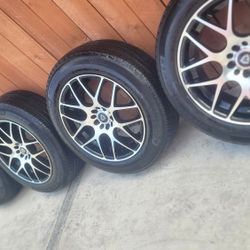 Rines 18 d 5 hoyos universales para rav4 Honda nissan murano roge cra y muchos mas