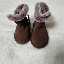 Brand New Bearpaw Toddler Boots Size 4