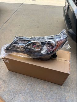 2013 2014 2015 TOYOTA RAV4 Left SIDE HALOGEN HEADLIGHT