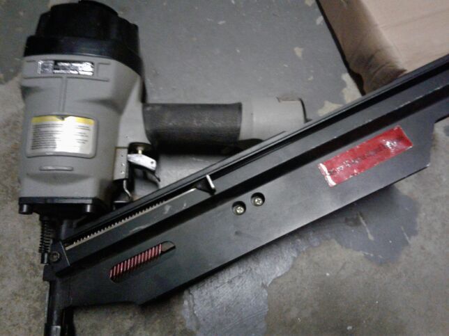 Central pneumatic contractor series 46240 framing nailer