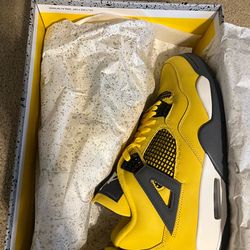 Air Jordan 4 Retro Lightning