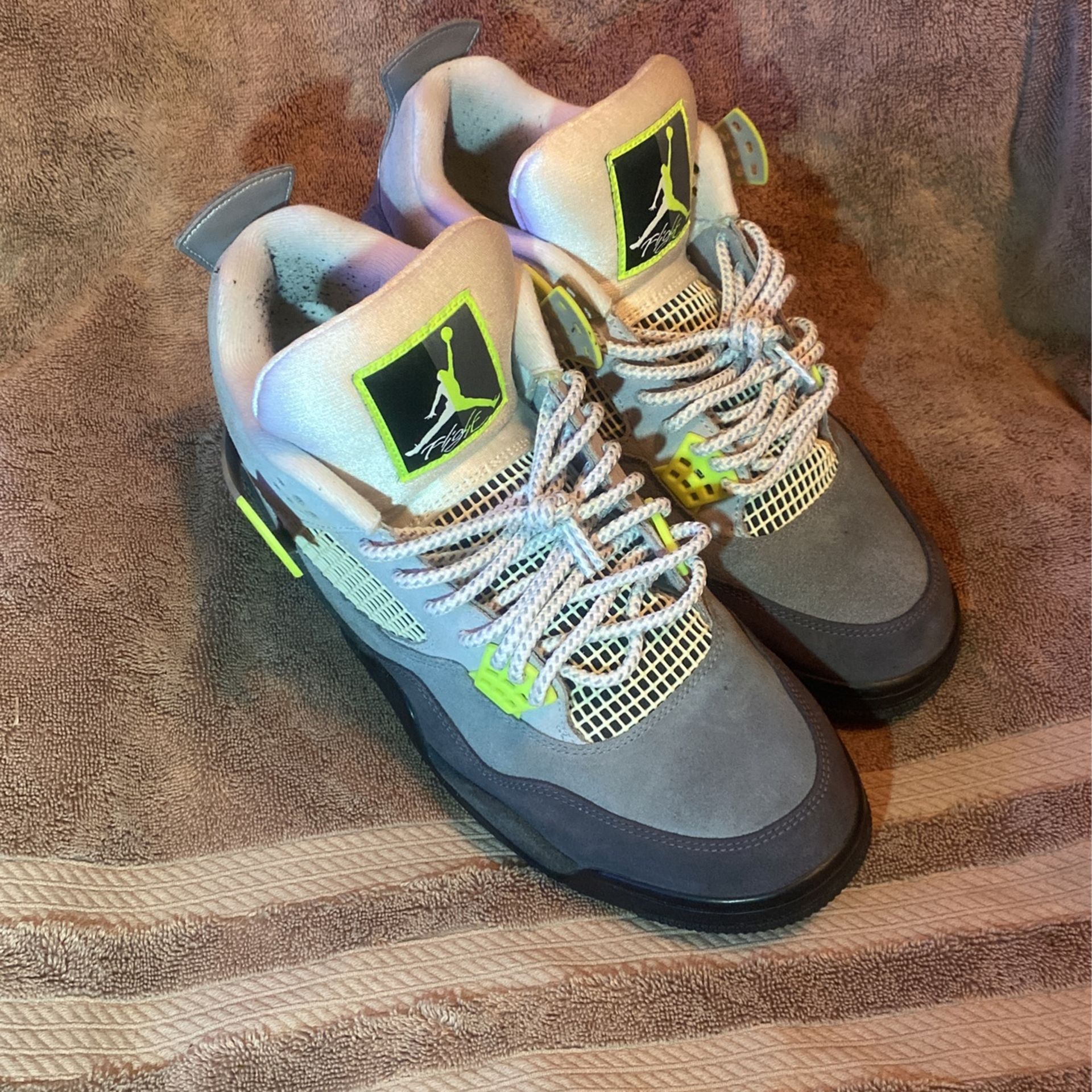 Jordan 4s Neons Size 12