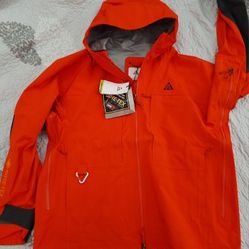 Nike ACG GORETEX Misery Ridge rain/ski shell