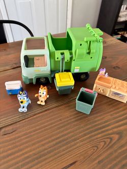 Bluey Garbage Truck Set