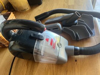 Mini car vacuum