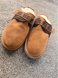 Authentic UGG Men’s Slippers – Size 13