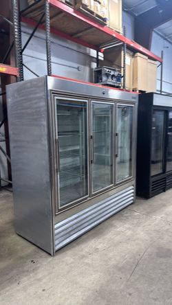 Commercial Refrigerator