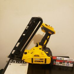 Dewalt Finish Nailer DCN650B