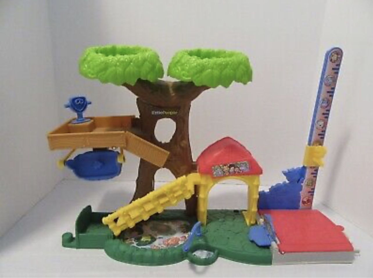 Clean Fisher Price Little People Big Animal Zoo Treehouse Swing Pond Play set