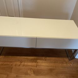 Modern Glossy White TV Stand/Media Console With Storage Drawers