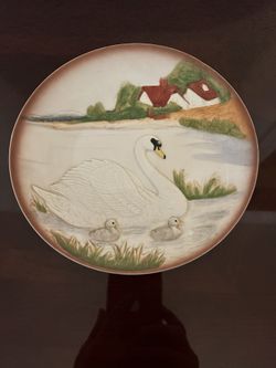 Duck Plate And Silver Metal Plate