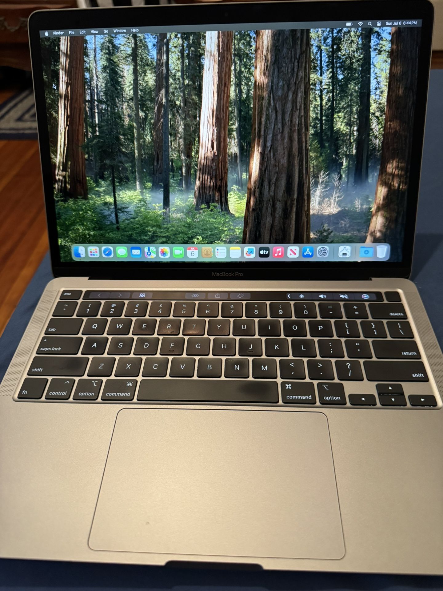 MacBook Pro 13 Inch Touch Bar 2020 i7 16gb Ram 500gb Storage.