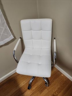 Desk chair