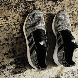 Size 11 1/2 men’s Adidas sneakers practically brand new