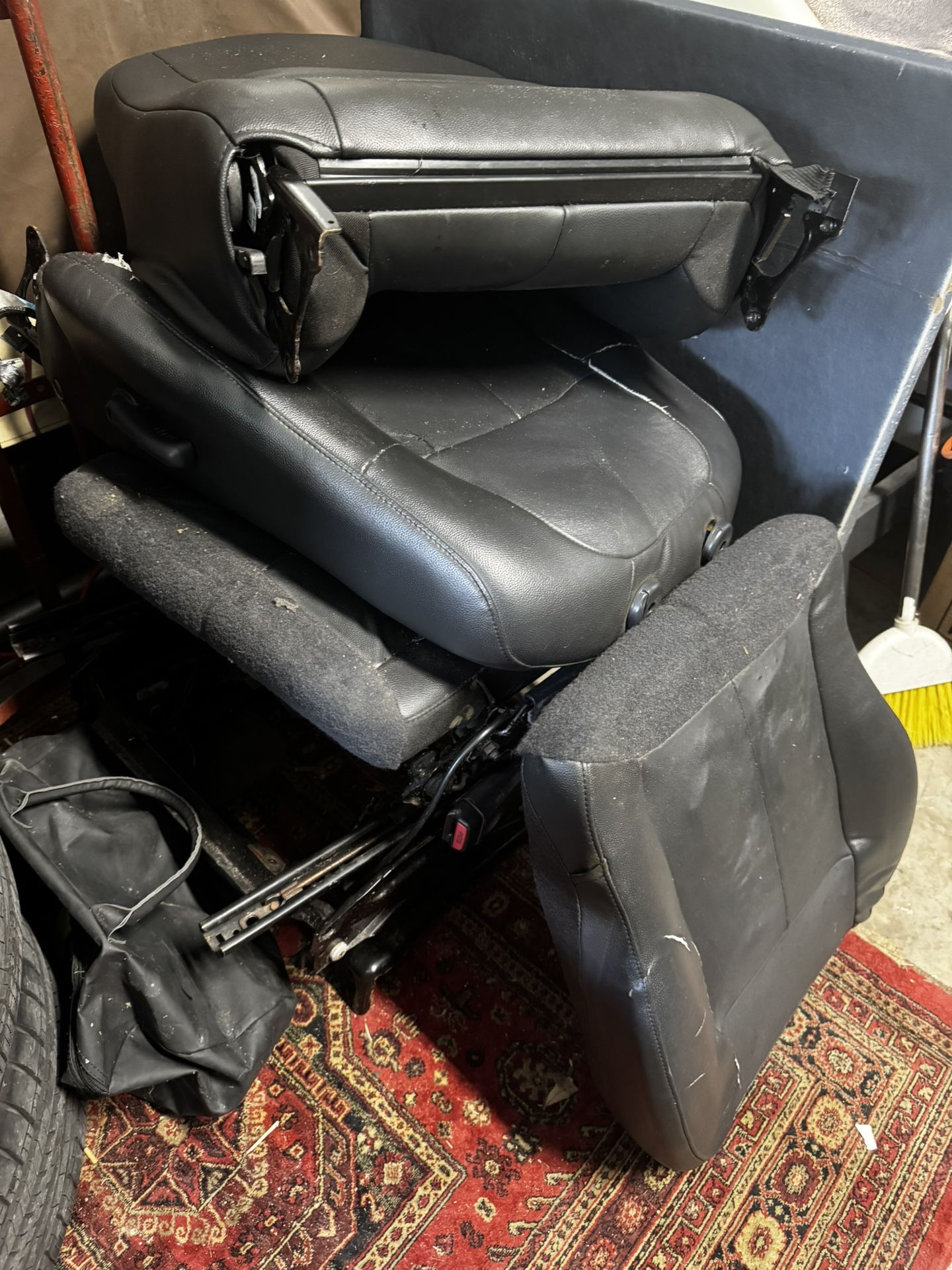 DODGE / CHRYSLER Front Seats (( Needs New Covers & Head Rests ))