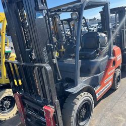 FORKLIFT WHSE 6000# GAS/LP For Sale!