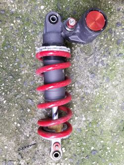 Triumph Daytona 675-675r spring