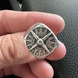 Retired James Avery Sterling Silver Men's Guide My Way Compass Ring