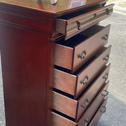 Delivery Available. Real Wood Tall Chest With Big Drawers. Drawers Sliding Smoothly 