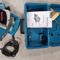 Makita power planer