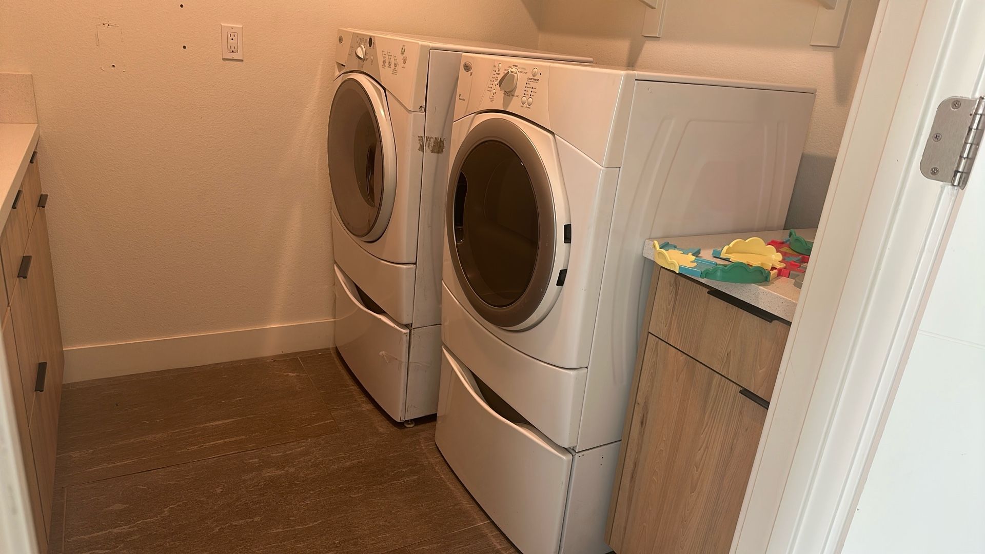 Front Loading Whirlpool Washer And Dryer