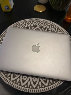 MacBook Pro 13" Retina (Mid 2014) - 3.0GHz i7 / 16GB / 1TB SSD - Battery Won't Hold Charge