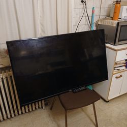 49" LCD TOSHIBA TV (BLACK)