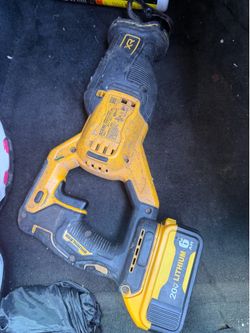 DeWalt Sawzall w/ 20v Battery